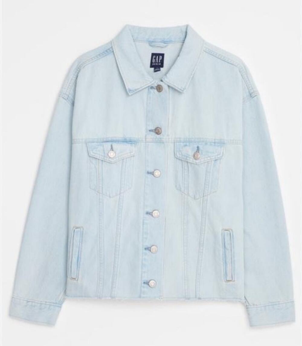 Gap Over-Sized Cropped Light Washed Denim Jacket Raw Hem XS NWT